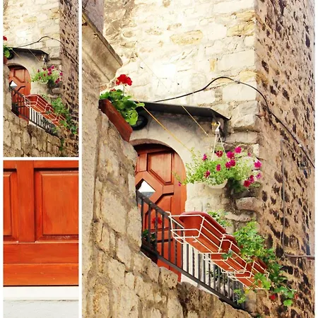 In The Centre Of * Trogir