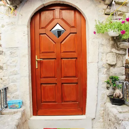 Apartman In The Centre Of Trogir